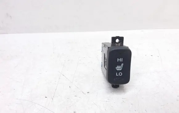Honda CR-V Seat heating switch M33026