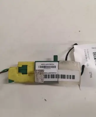 Volkswagen PASSAT B6 Airbag deployment crash/impact sensor 3C0909606 331324