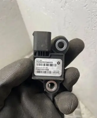 Jeep Grand Cherokee (WJ) Airbag deployment crash/impact sensor P56010319AB TR7ME0923A6055