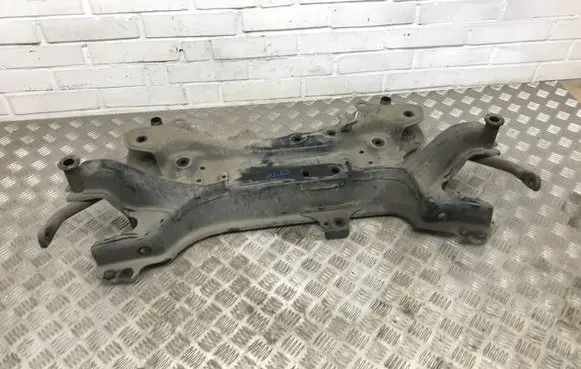 Lexus CT 200H Front subframe