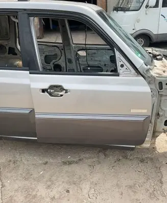 Hyundai Terracan Front door