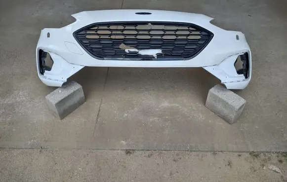 Ford Focus Front bumper JX7B17757S