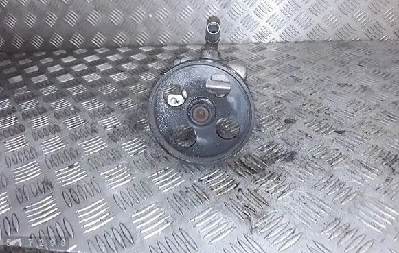 Peugeot Partner Power steering pump 