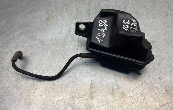 Peugeot 308 Vacuum air tank 
