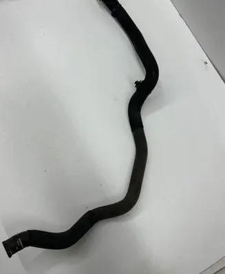 Opel Vivaro Engine coolant pipe/hose 924106084r