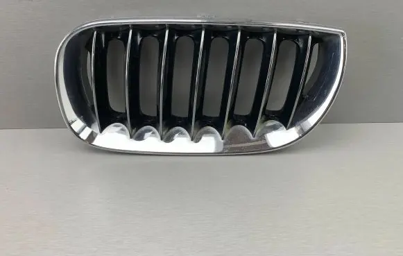BMW X3 E83 Front bumper upper radiator grill 51133414903 3414903