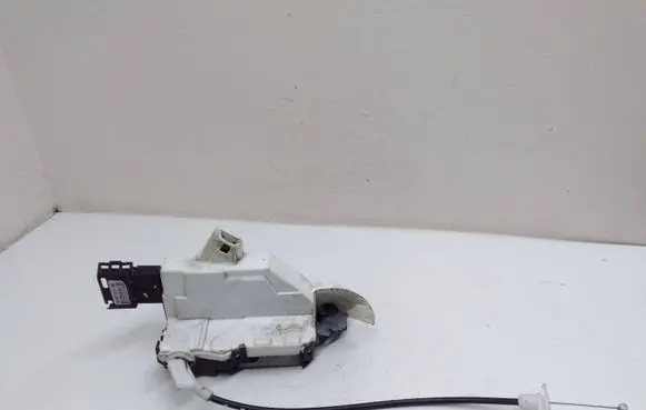 Citroen C5 Front door lock 0519322651 AD1532EV2