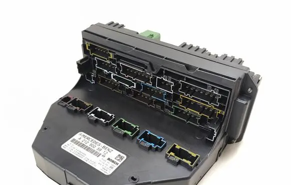 Mercedes-Benz E W212 SAM control unit A2129005912