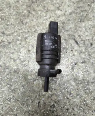 BMW X5 E53 Headlight washer pump 6362154