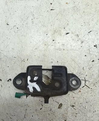Nissan Navara D40 Tailgate lock latch 