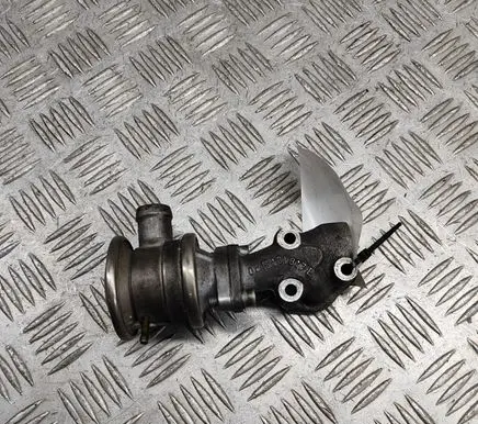 Audi A4 S4 B6 8E 8H EGR valve 06B131817E