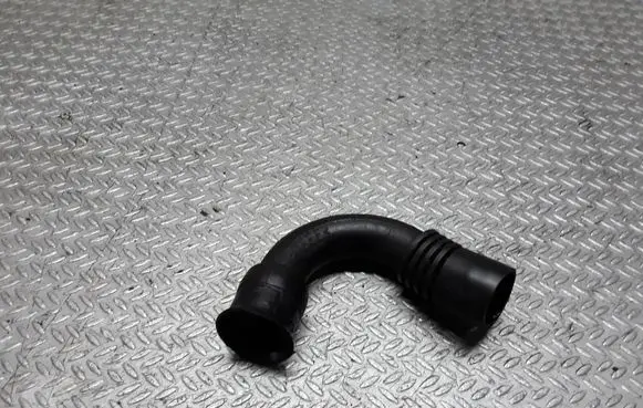Skoda Octavia Mk1 (1U) Breather/breather pipe/hose 038103493P