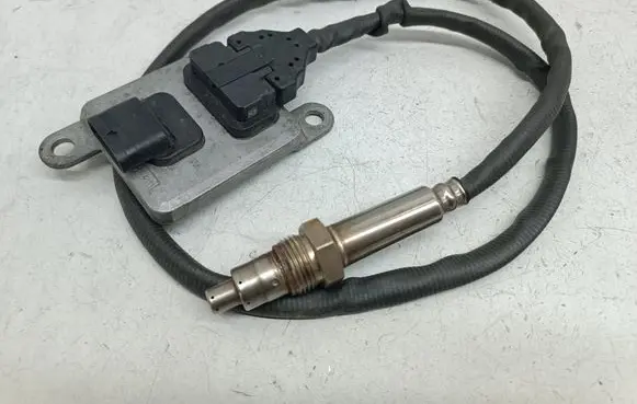 Mercedes-Benz ML W166 Lambda probe sensor A0009055812 0009055812 A3C02860300619