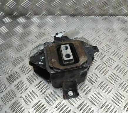 Engine mount bracket