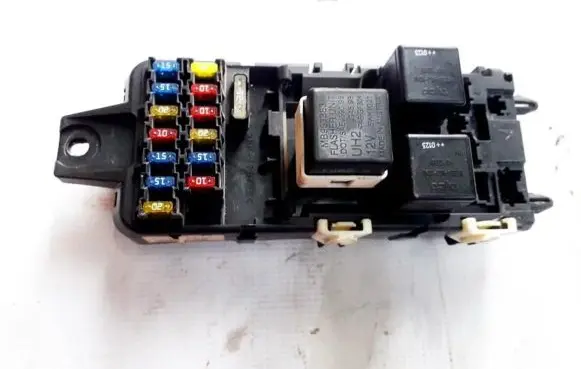 Volvo S40, V40 Fuse box set 1i070525