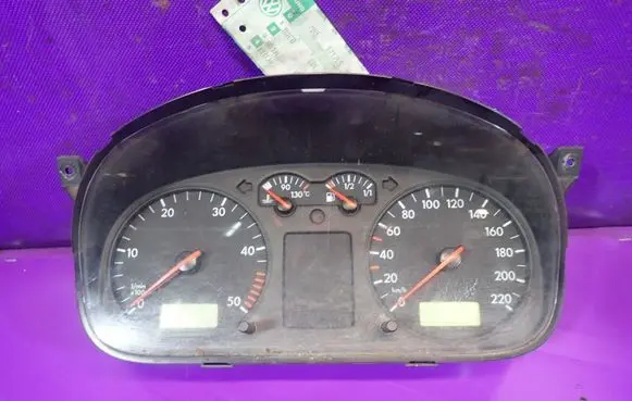 Volkswagen Transporter - Caravelle T4 Speedometer (instrument cluster) 