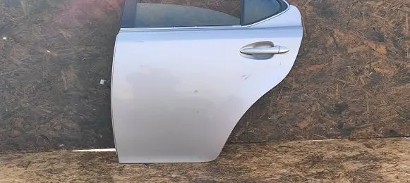 Lexus IS 220D-250-350 Rear door