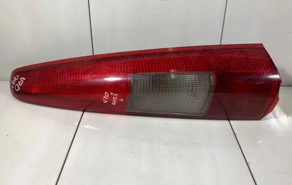 Volvo S70 V70 V70 XC Rear/tail lights 9157800