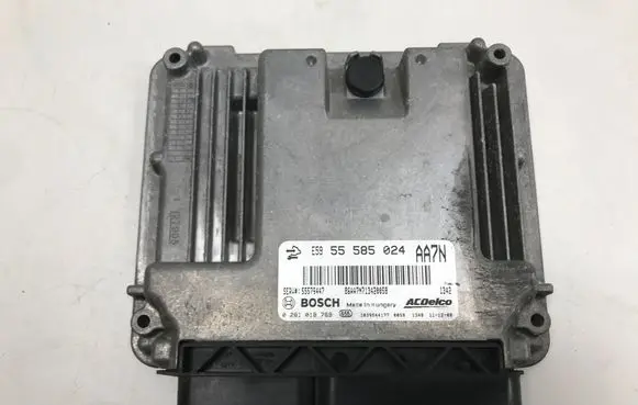 Opel Insignia A Engine control unit/module 55585024