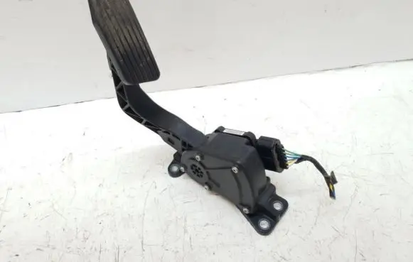 KIA Magentis Accelerator throttle pedal FCW0067A-2G520