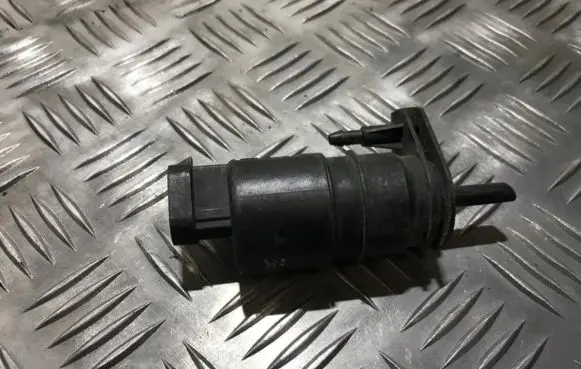 Renault Clio I Windscreen/windshield washer pump 7700802336