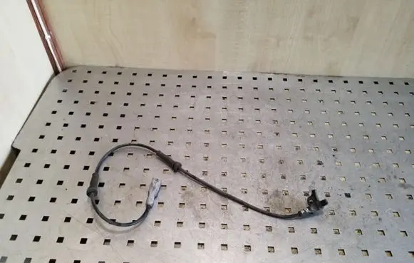 Peugeot 5008 ABS brake wheel speed sensor 9659058280