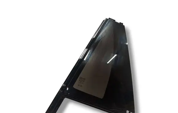 Land Rover Range Rover L405 Rear vent window glass 43R001659 E143R001659 E000231