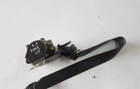 Nissan Juke I F15 Front seatbelt 