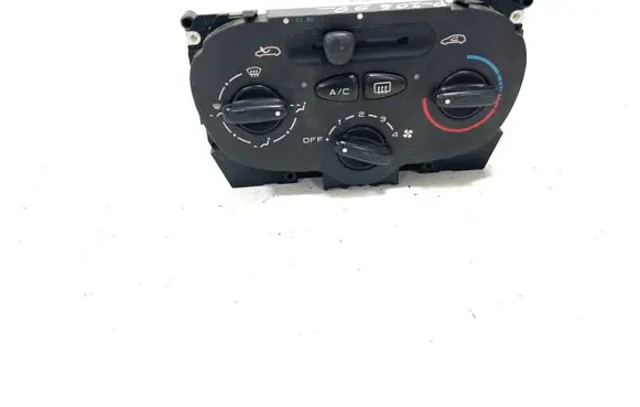 Peugeot 206 Air conditioning/heating control unit 1068901