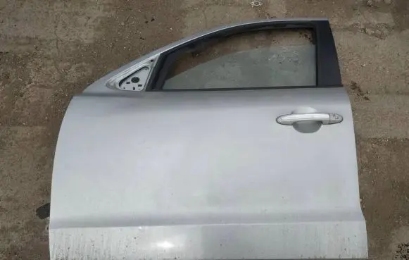 Hyundai Santa Fe Front door pilkos