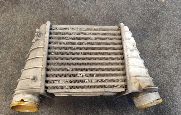 Audi TT Mk1 Intercooler radiator 8L9145805 8L9145805H 848904SC