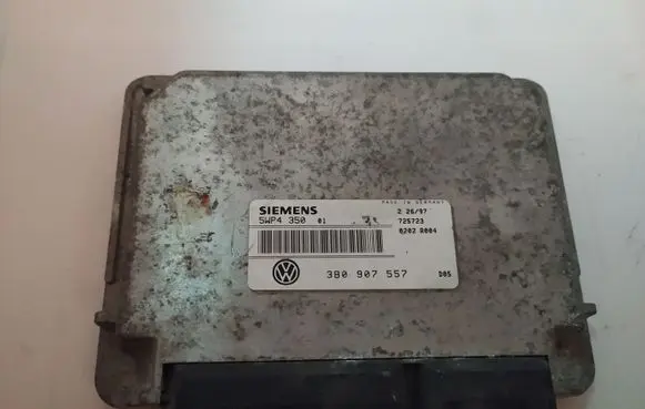 Volkswagen PASSAT B5 Engine control unit/module 5WP4350 3B0907557
