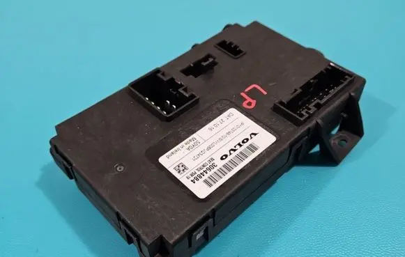 Volvo V90 Cross Country Central body control module 30644884 IMPRK1401253