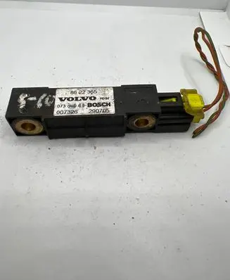 Volvo S80 Airbag deployment crash/impact sensor 8622365 290705 007326