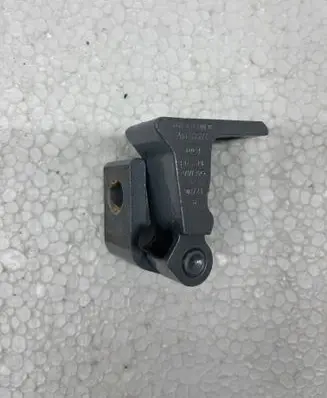 Porsche Macan (95B) Rear door lower hinge 4G0831401D A046574