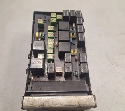 Chrysler Grand Voyager IV Fuse box set 04869001AJ 64469H