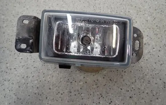 Toyota Corolla E120 E130 Fog light set 8122002051