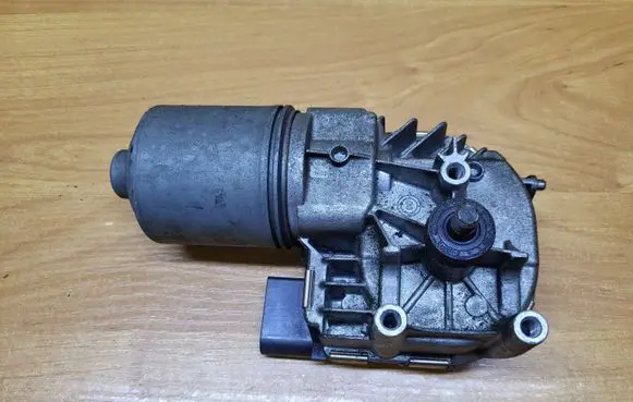 Volvo XC60 Wiper motor 1397220584 0825677656