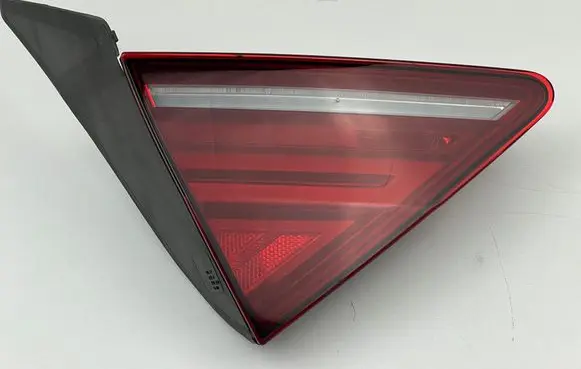 Audi A7 S7 4G Tailgate rear/tail lights 4G8945093K F03575600 AU573L
