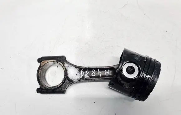 Opel Zafira A Piston with connecting rod