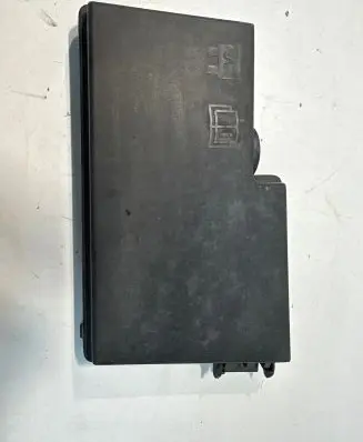 Volvo V50 Fuse box cover 30728013 3188118101