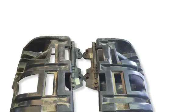 Peugeot 5008 Rear bumper mounting bracket 9686264180
