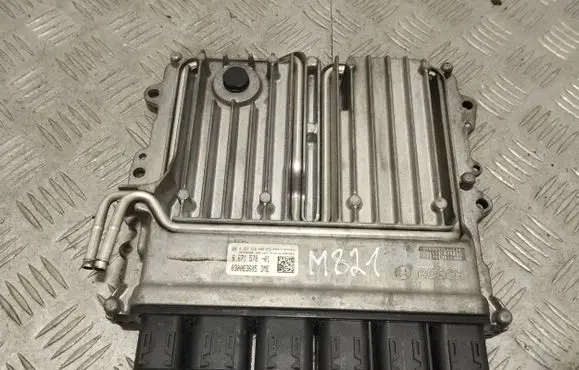 BMW 7 G11 G12 Engine control unit/module 8671578