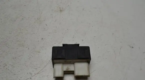 Volvo C70 Coolant fan relay 9442934 899251000