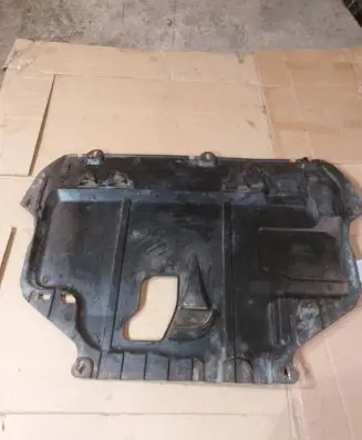 Ford Focus Engine splash shield/under tray 3M51R6P013CX 3M51R6F013C