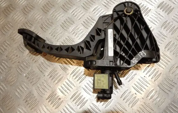 Clutch pedal