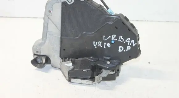 Toyota Urban Cruiser (XP110) Front door lock