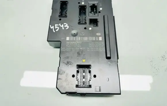 Mercedes-Benz GLK (X204) BSM Control unit 5DK00922567 2045458932