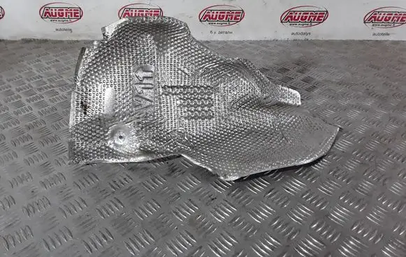 Toyota RAV 4 (XA50) Heat shield in engine bay 