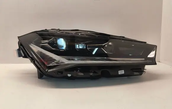 Skoda Superb B9 Headlight/headlamp 3P1941016A